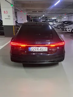 2022 Audi A7 55 TFSI Quattro Premium — фото 4