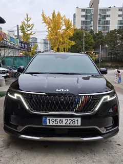 2023 Kia Carnival Gasoline 7-Seater Signature — фото 11