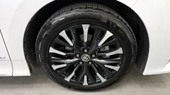 2024 Toyota Alphard 2.5 HEV Executive AWD, белый — фото 5