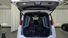 2024 Toyota Alphard 2.5 HEV Executive AWD, белый — фото 20