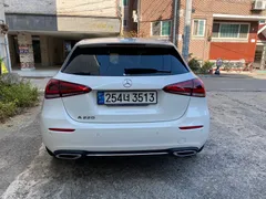 2022 Mercedes-Benz A-Class A220 Hatchback — фото 8