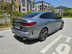 2023 BMW 2-Series 220i M Sports — фото 5