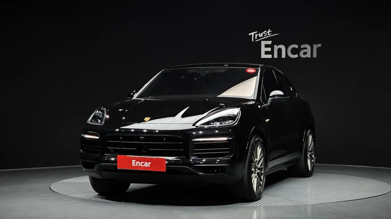 2023 Porsche Cayenne 3.0 E-HYBRID COUPE PLATINUM EDITION