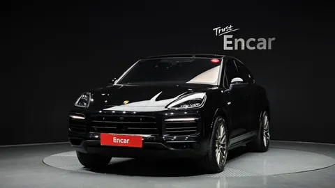 2023 Porsche Cayenne 3.0 E-HYBRID COUPE PLATINUM EDITION