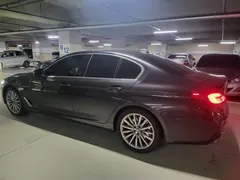 2023 BMW 5-Series 530i Luxury — фото 2