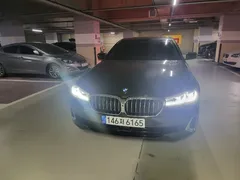 2023 BMW 5-Series 530i Luxury — фото 12
