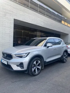 2023 Volvo XC40 B4 Ultimate Bright — фото 2