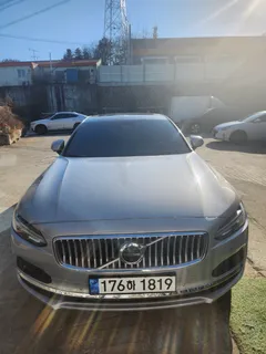 2023 Volvo S90 B6 AWD Ultimate Bright — фото 11