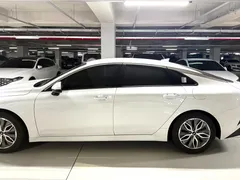 2023 Kia K5 Prestige — фото 5
