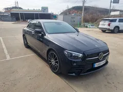2023 Mercedes-Benz E-Class E350 4MATIC AMG Line — фото 4