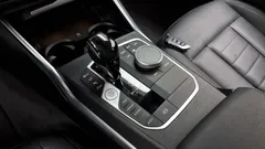 2021 BMW 3-Series 320i Luxury, белый — фото 9