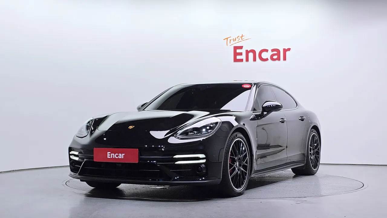 2023 Porsche Panamera 4.0 GTS