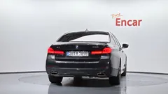 2023 BMW 5-Series 530i xDrive M Sport Package — фото 4