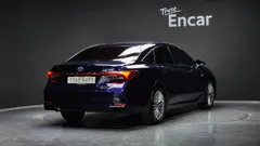 2021 Toyota Avalon 2.5 Hybrid, синий — фото 2