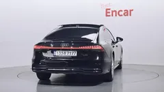 2021 Audi A7 45 TDI Quattro Premium, чёрный — фото 4