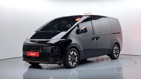 2024 Hyundai Staria 4WD Lounge 7-Seater