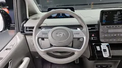 2024 Hyundai Staria 4WD Lounge 7-Seater — фото 13