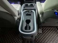 2023 Hyundai Staria 4WD Lounge 7-Seater — фото 18