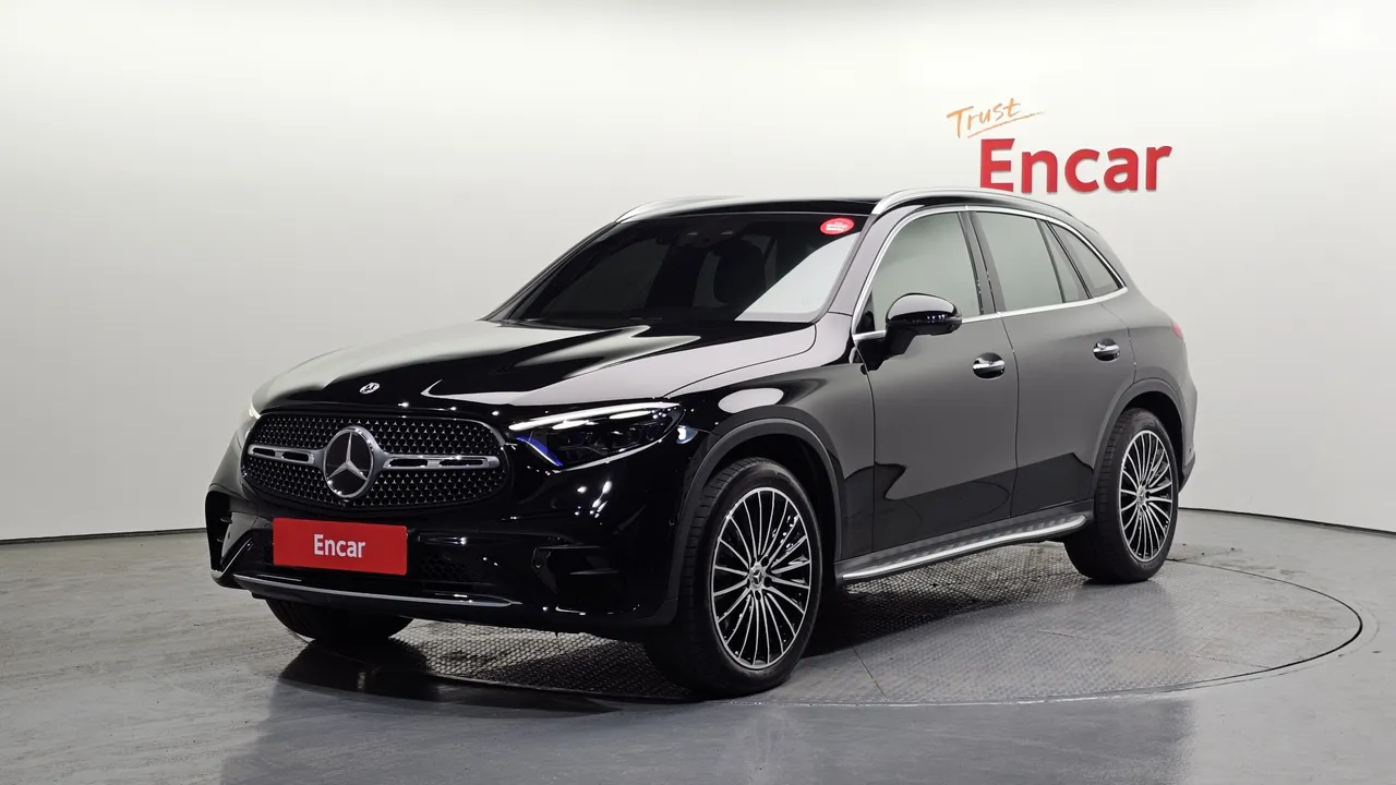 2023 Mercedes-Benz GLC-Class GLC300 4MATIC AMG Line
