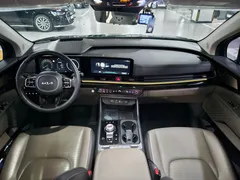 2024 Kia Canival Gasoline 9-Seater Signature, чёрный — фото 10