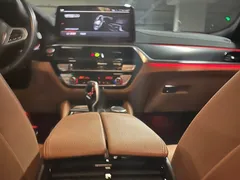 2023 BMW 5-Series 520i M Sport — фото 15