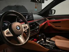 2023 BMW 5-Series 520i M Sport — фото 17