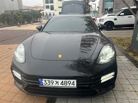 2023 Porsche Panamera 2.9 AWD E-Hybrid Platinum Edition