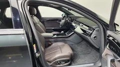 2023 Audi A8 50 TDI Quattro Premium — фото 11