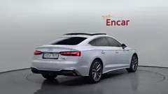 2021 Audi A5 40 TDI Quattro Premium Sportback — фото 2