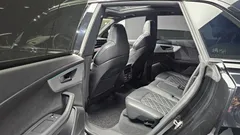 2023 Audi Q8 50 TDI Quattro Premium — фото 13
