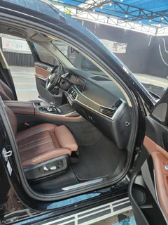2022 BMW X7 xDrive 40i Design Pure Excellence 7-Seater — фото 10