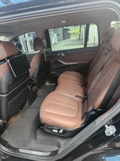 2022 BMW X7 xDrive 40i Design Pure Excellence 7-Seater — фото 17