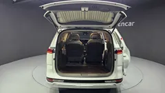 2023 Kia Carnival Gasoline 7-Seater Hi-Limousine — фото 19