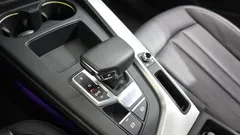 2021 Audi A4 40 TFSI, белый — фото 9