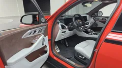 2023 BMW XM 4.4, красный — фото 10