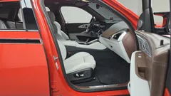 2023 BMW XM 4.4, красный — фото 15