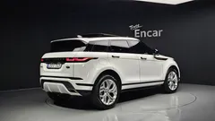 2023 Land Rover Range Rover Evoque P250 R-Dynamic SE — фото 2