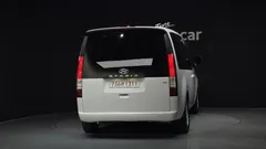2022 Hyundai Staria 4WD Tourer 11-Seater — фото 4