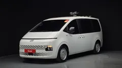 2022 Hyundai Staria 4WD Tourer 11-Seater — фото 11