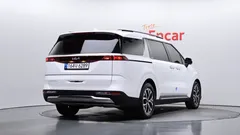 2023 Kia Carnival Diesel 9-Seater Noblesse — фото 2
