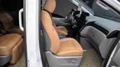 2023 Hyundai Staria 4WD Lounge 7-Seater — фото 12