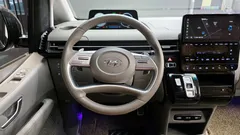 2023 Hyundai Staria 4WD Lounge 7-Seater — фото 13