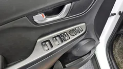 2021 Hyundai Kona Gasoline 1.6 Turbo 2WD, белый — фото 18