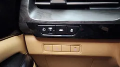 2023 Kia Carnival Diesel 9-Seater Prestige — фото 9
