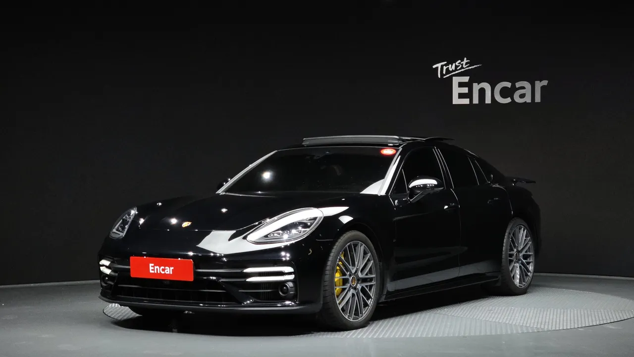 2021 Porsche Panamera 4.0 Turbo S
