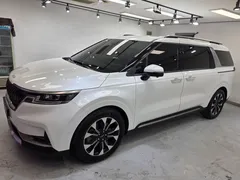 2023 Kia Carnival Diesel 9-Seater Signature — фото 3