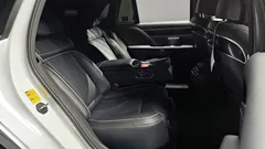 2022 Genesis G90 Gasoline 3.5 Turbo AWD — фото 12