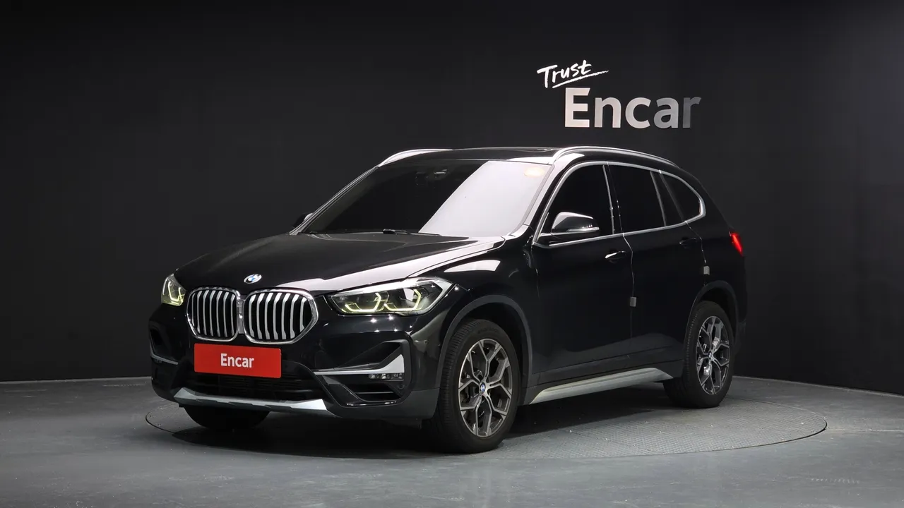 2021 BMW X1 xDrive 20i xLine