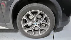 2021 BMW X1 xDrive 20i xLine, чёрный — фото 5