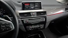 2021 BMW X1 xDrive 20i xLine, чёрный — фото 14